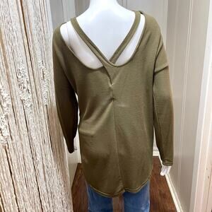 KLD Olive Green Oversized Open Strappy Criss Cross Back Buttery Soft Tunic Top M